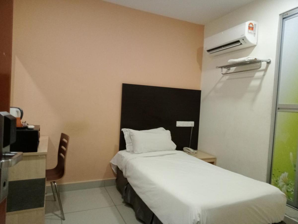 Avenue Bangi Hotel Kajang Buitenkant foto